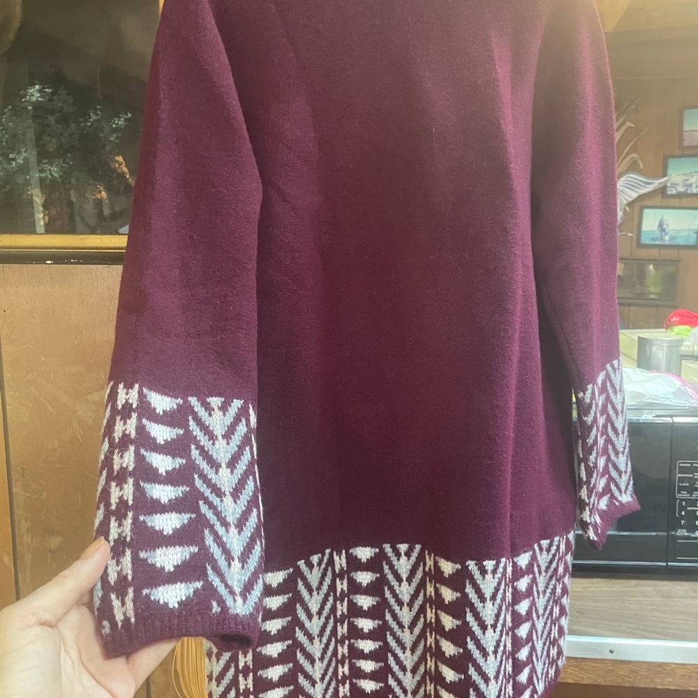 Frye Beautiful Burgundy Cardigan (M)-NWT❤️ - Picture 5 of 8